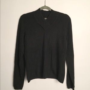 Prive cashmere sweater EUC M